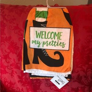 Set of 2 Witches Halloween “ Welcome my Pretties” 100% cotton large towel